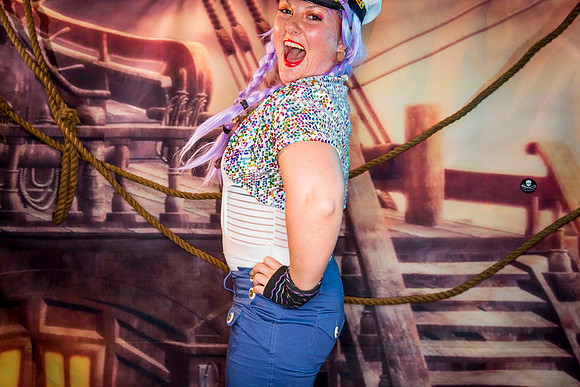 055-sarah1-_D2_7097
