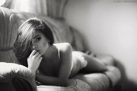 7217cadf9e74542caa540ce0c309d6db--boudoir-poses-boudoir-photography