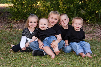 Group-pose-kids