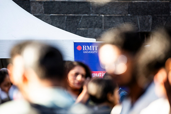 RMIT-1.3.24_City-004-_D3_9459
